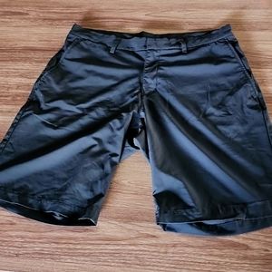Nike men's black golf shorts